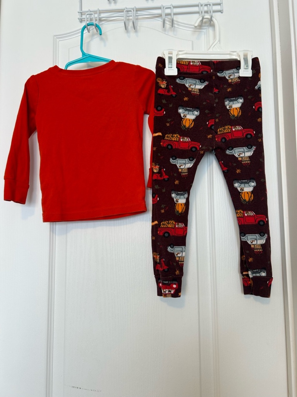 Old Navy Red Long Sleeve 'Thankful Every Day' Pajama Set with Printed Pants - Picture 4 of 4
